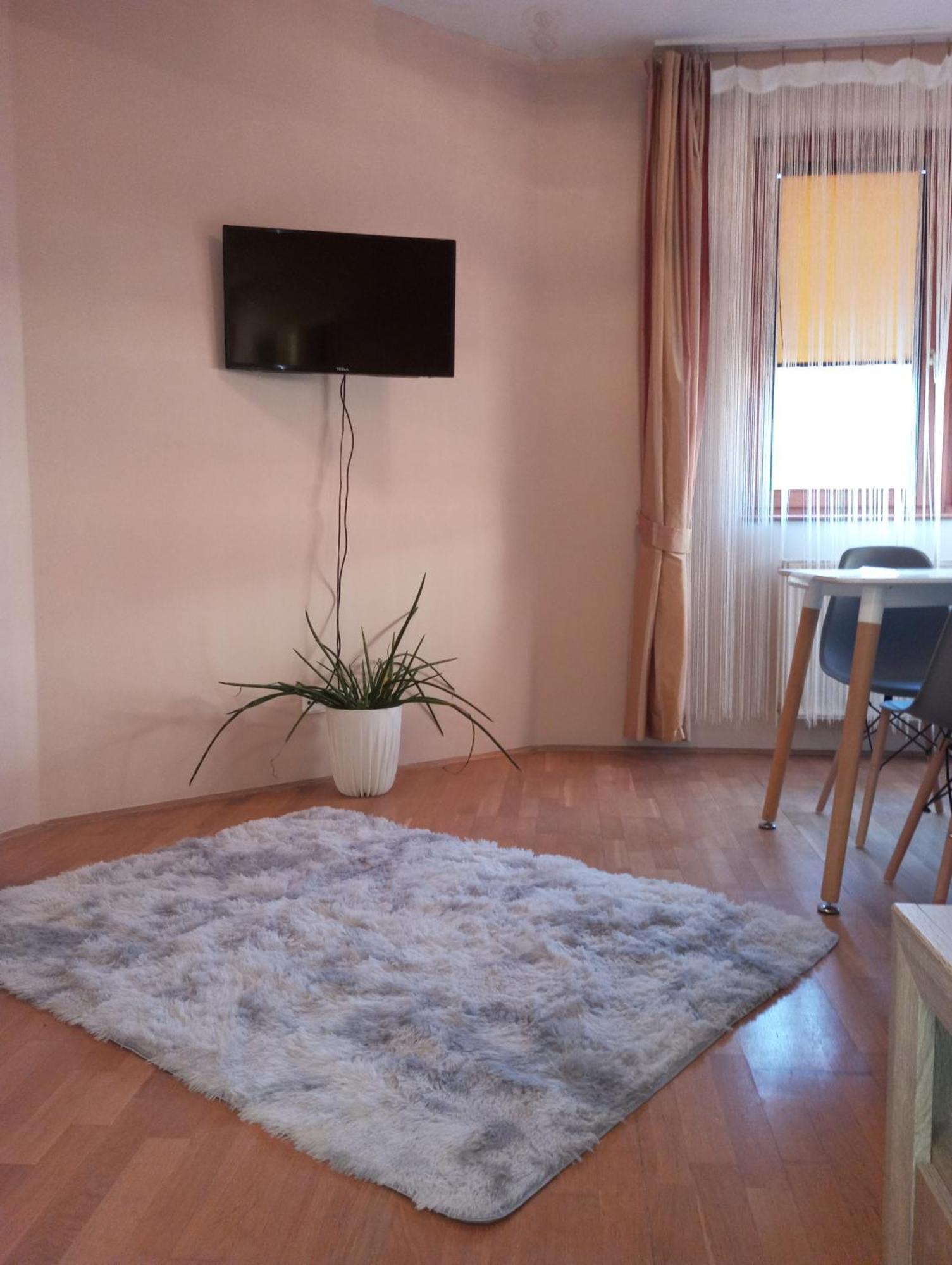 Zen Apartman 부더컬라스 외부 사진