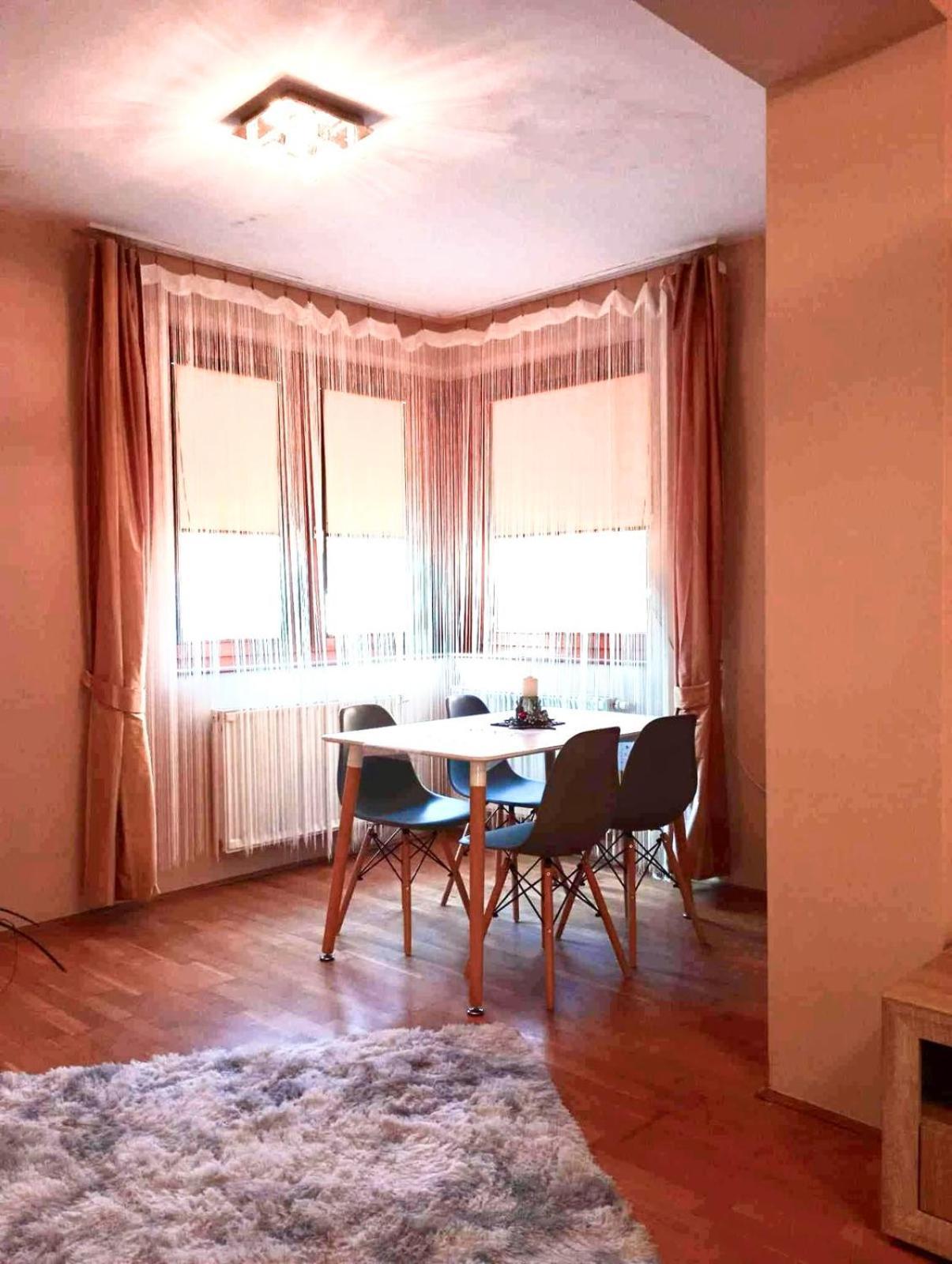 Zen Apartman 부더컬라스 외부 사진